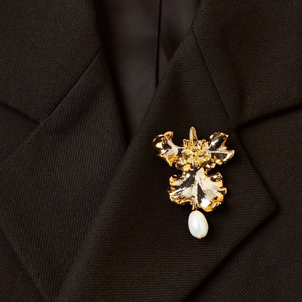 RISIS SG60 Gracious Oncidium Orchid Pearl Brooch, Natural Oncidium Sweet Sugar Orchid encapsulated in 24K Swiss Gold and Palladium with Baroque Freshwater Pearl