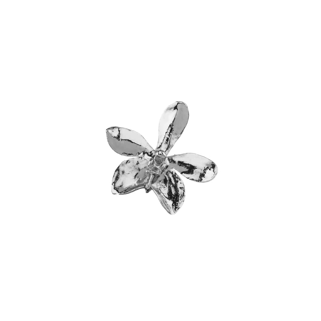 Risis Aeridovanda Vieng Ping Orchid Brooch/Pendant - A shiny, silver-colored metal flower brooch with detailed, textured petals, capturing light and creating a reflective surface.