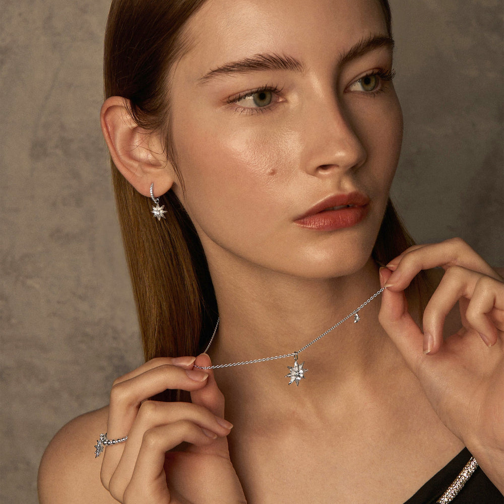 Risis Starry Anise 925 Sterling Silver in Rhodium Necklace