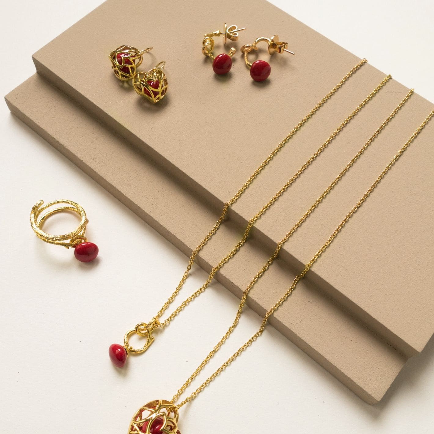 Romantic Rose & Saga Seed Jewellery to Gift this Valentine’s Day