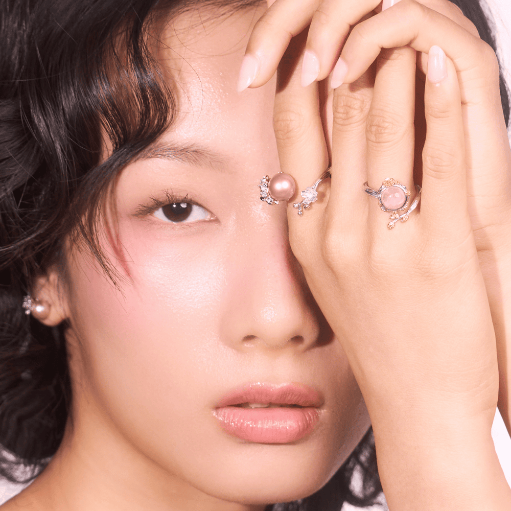 Cherry Blossom Ring in Rhodium and Gold with Rose Quartz