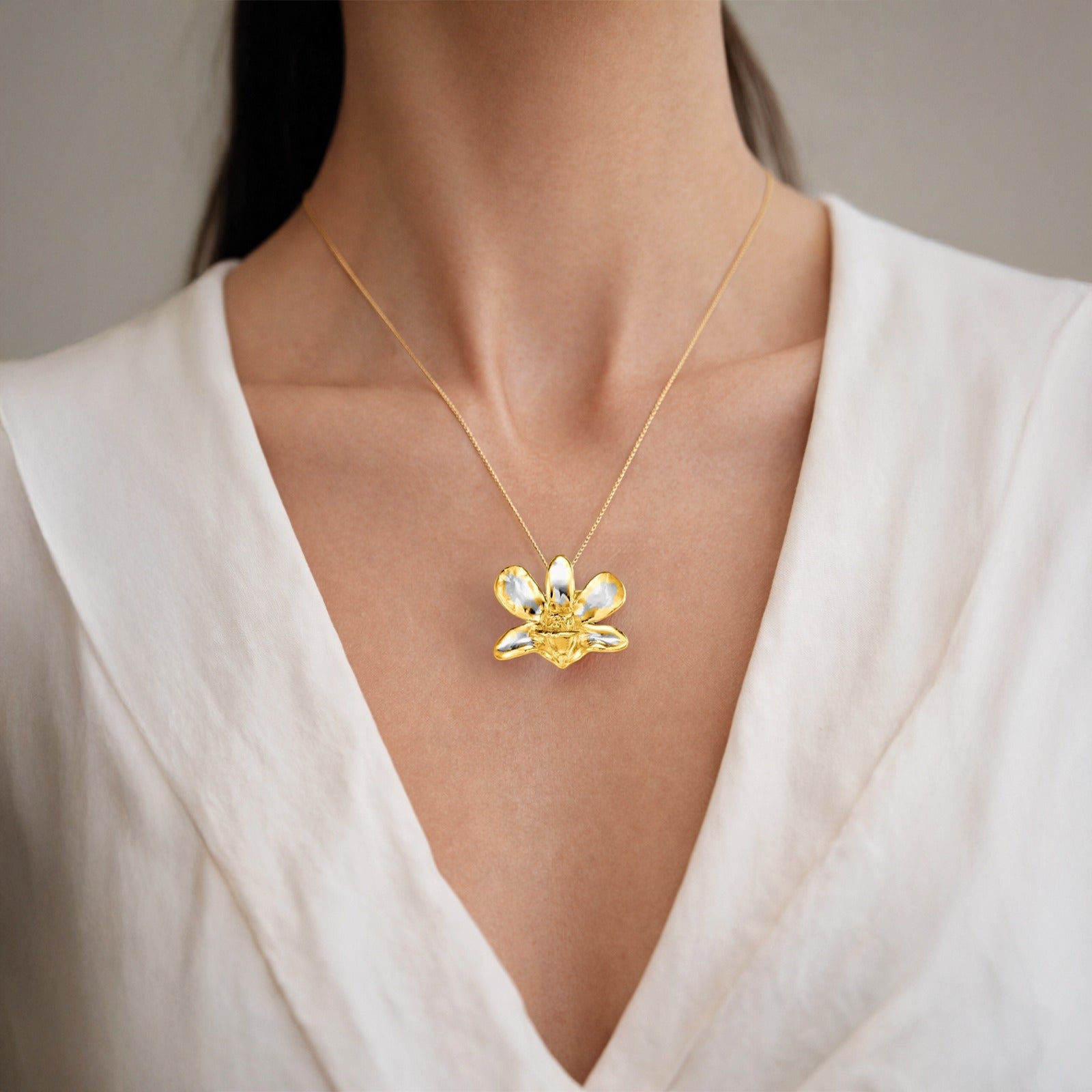 Dendrobium Thong Chai Orchid Necklace cum Brooch in Palladium - RISIS