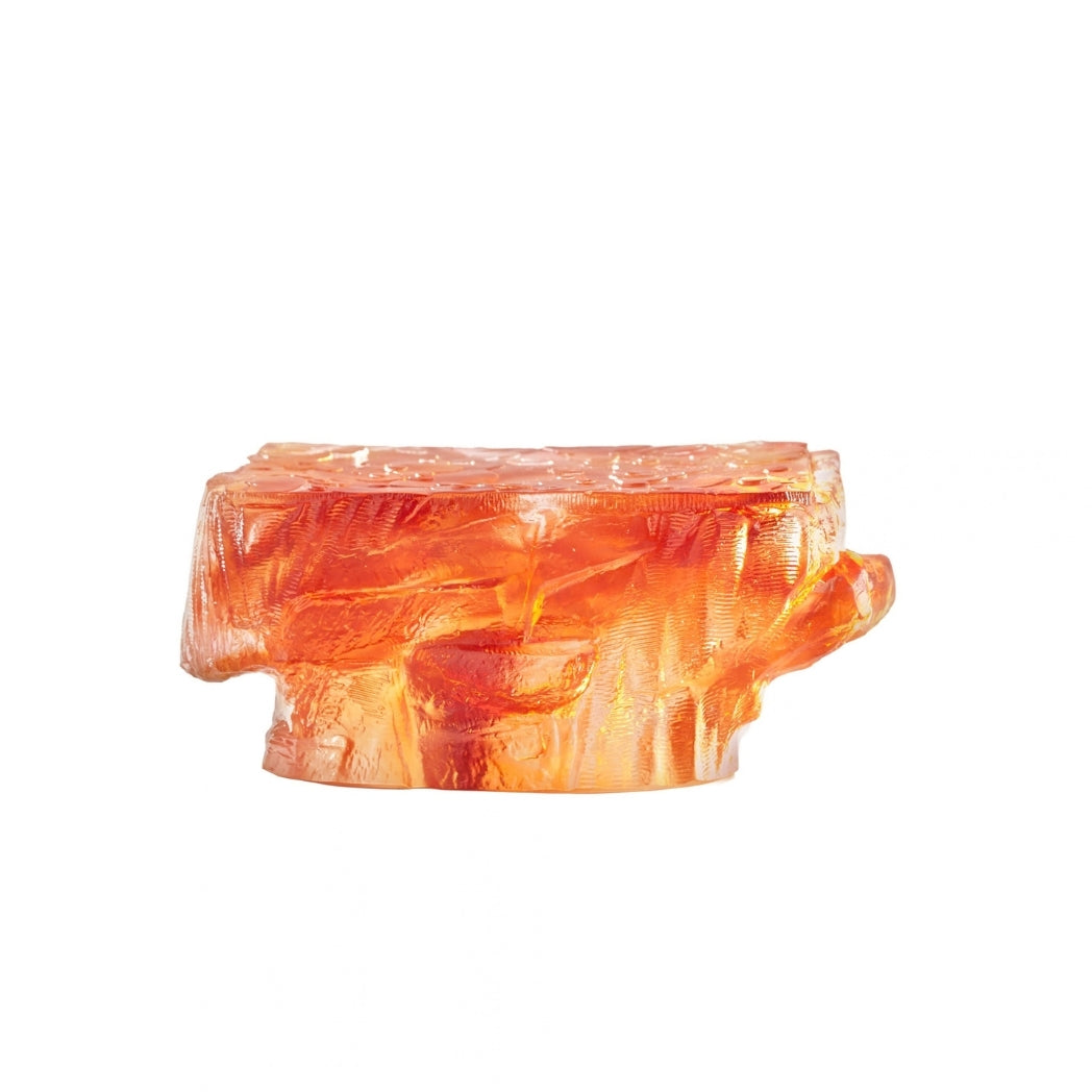 RISIS Amber Liu Li back side -  a sculpted ‘琉璃’ (Liu Li crystal glass) mountain, where the characters ‘吉’ (Auspicious) and ‘羊’ (Goat) are intricately carved into the rock. 