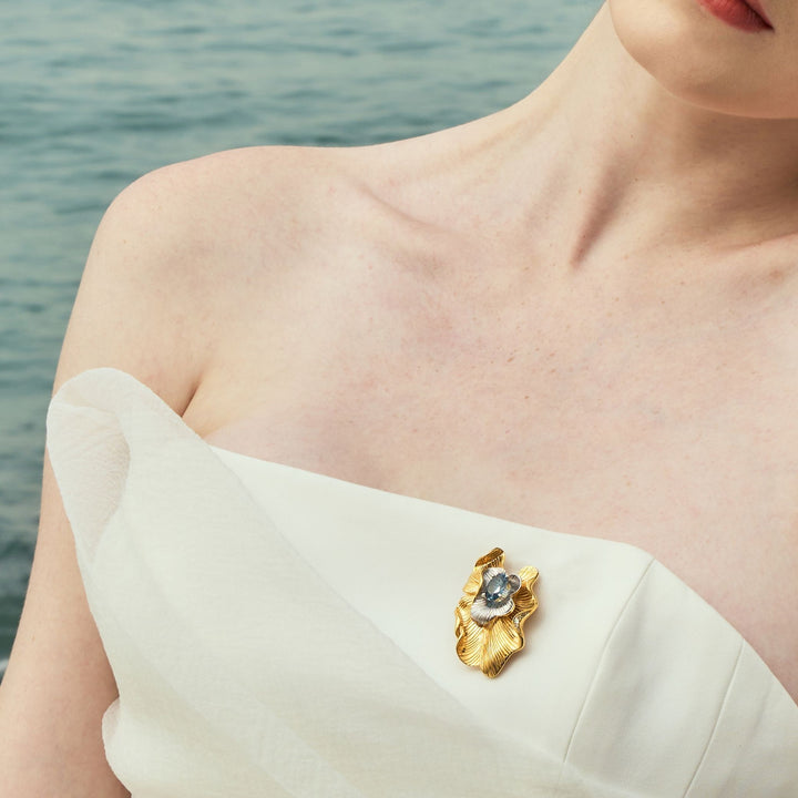 RISIS Aqua Enchanté brooch, 925 Sterling Silver encapsulated in 18K Swiss Gold and Rhodium with Freshwater Pearls and Swiss Blue Topaz