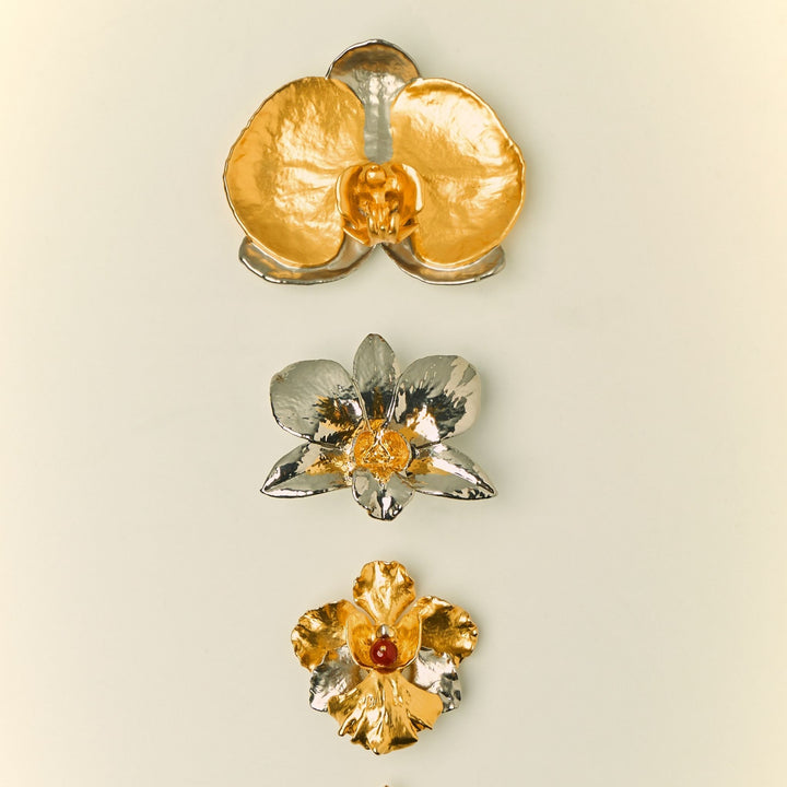 RISIS SG60 Orchid Brooches, natural orchid encapsulated in 24K Gold & Palladium