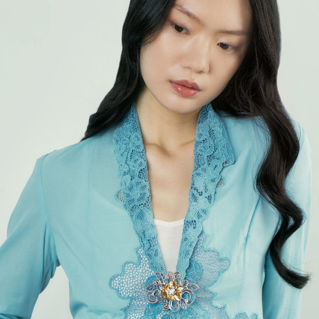 RISIS Silver Peranakan Lace with Vanda Orchid Brooch in Gold and Palladium with Pearl