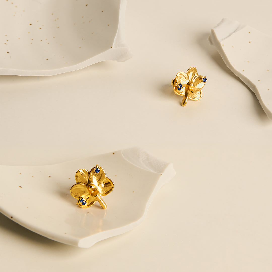 RISIS 24K Gold Orchid Blue Sapphire Stud Earrings