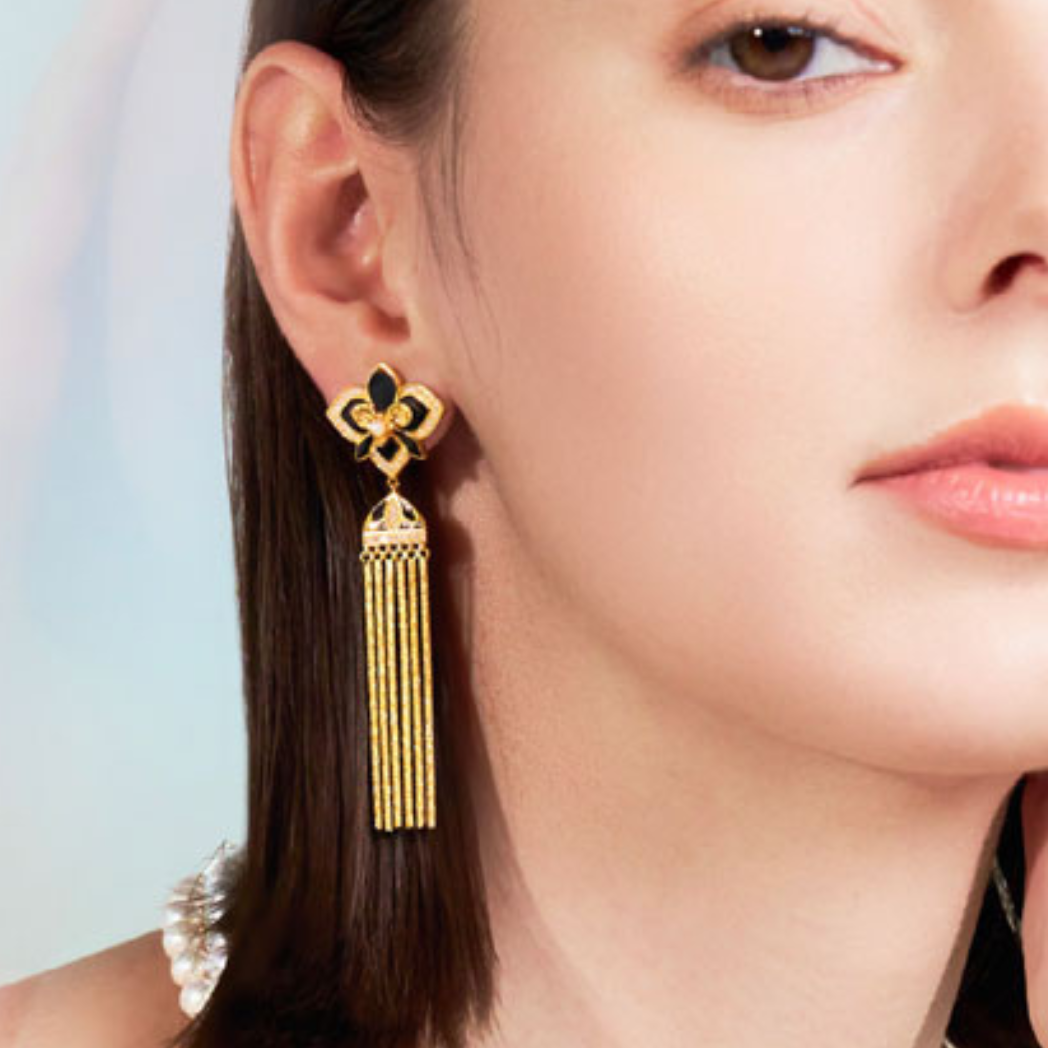 Orchid tassel earring with pavé-set diamonds