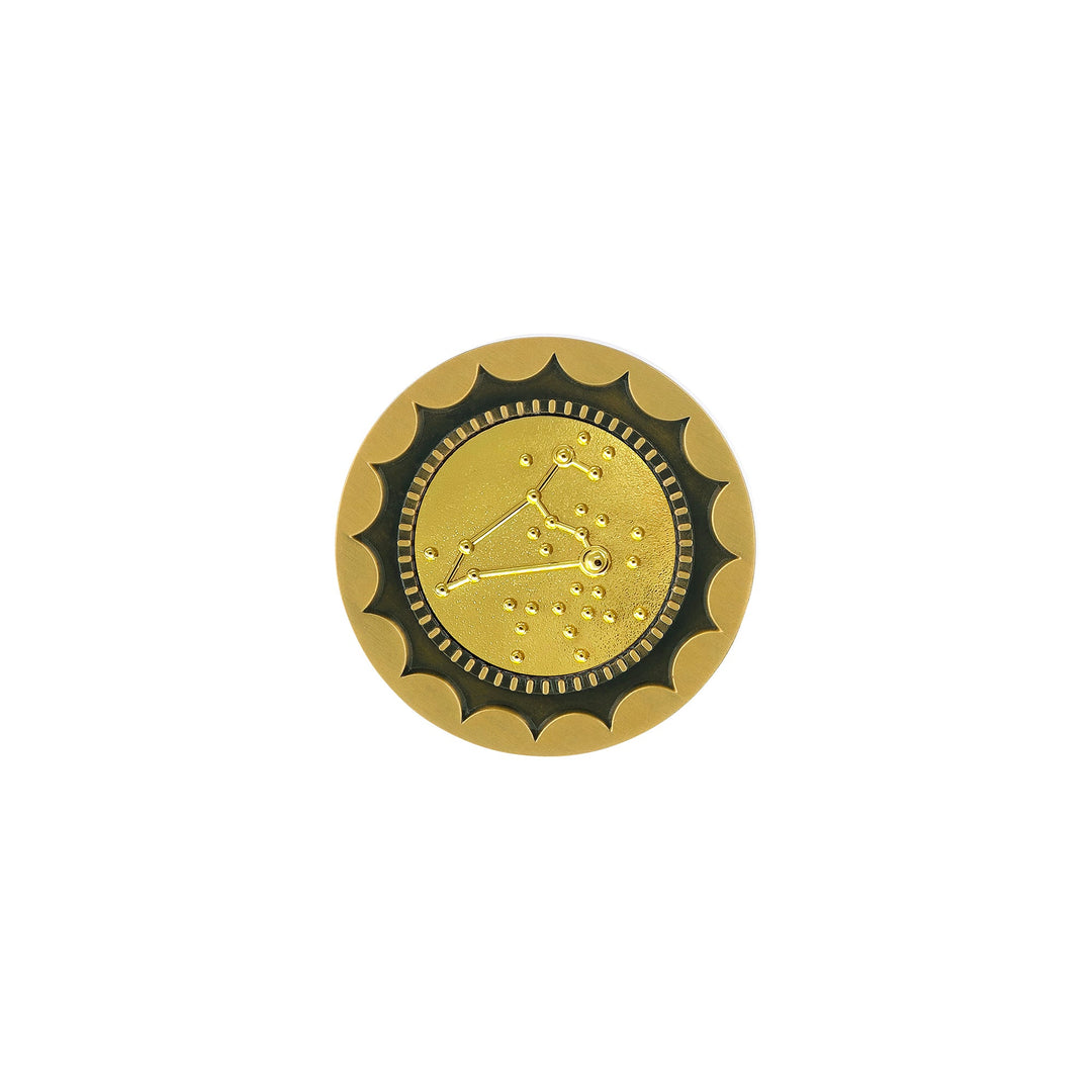 Risis 12 Constellation Base (Leo) - A golden, scalloped-edged seal featuring an embossed constellation design surrounded by small dots, conveying an elegant, celestial-themed aesthetic.
