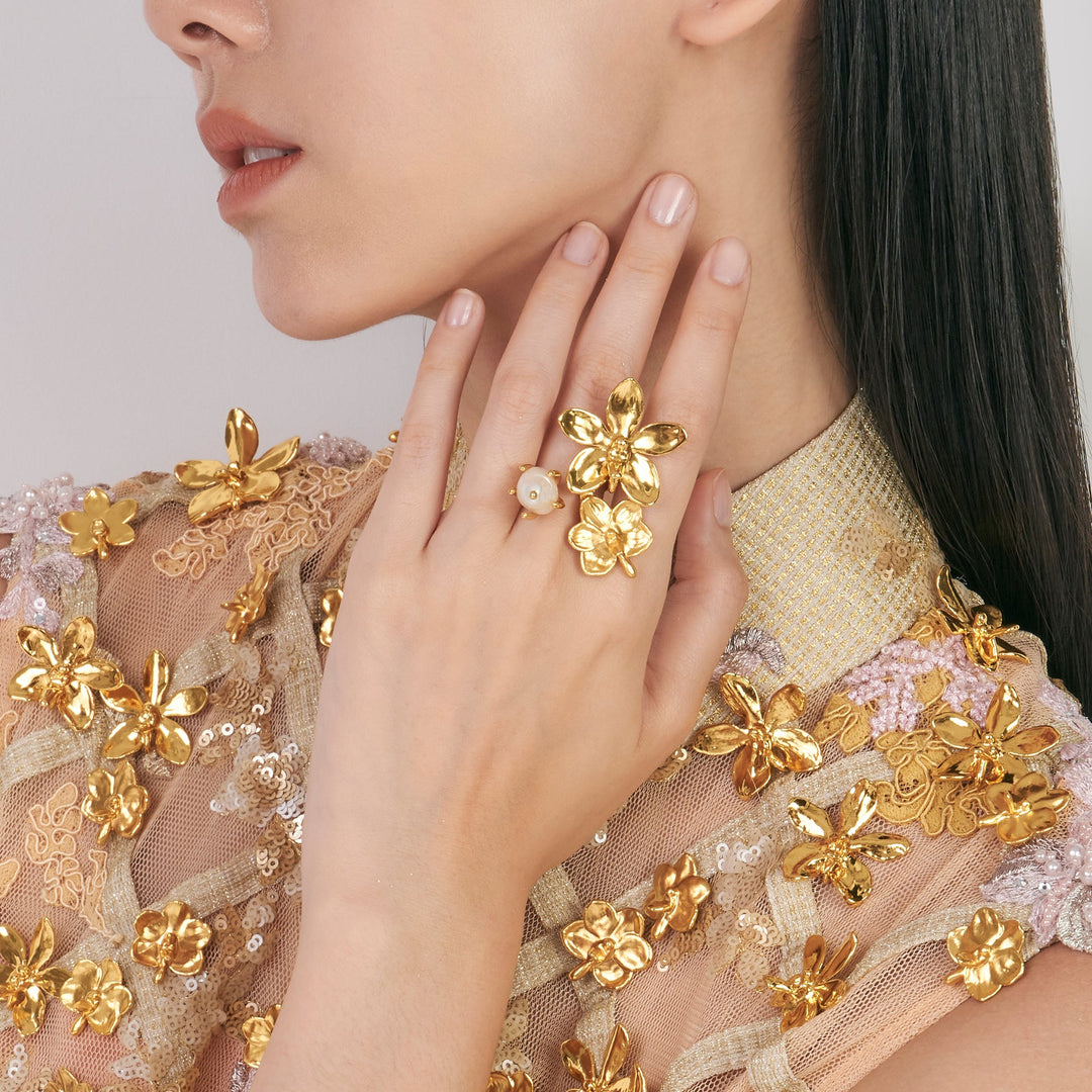 RISIS X LAICHAN Ascocenda Orchid Ring on Model