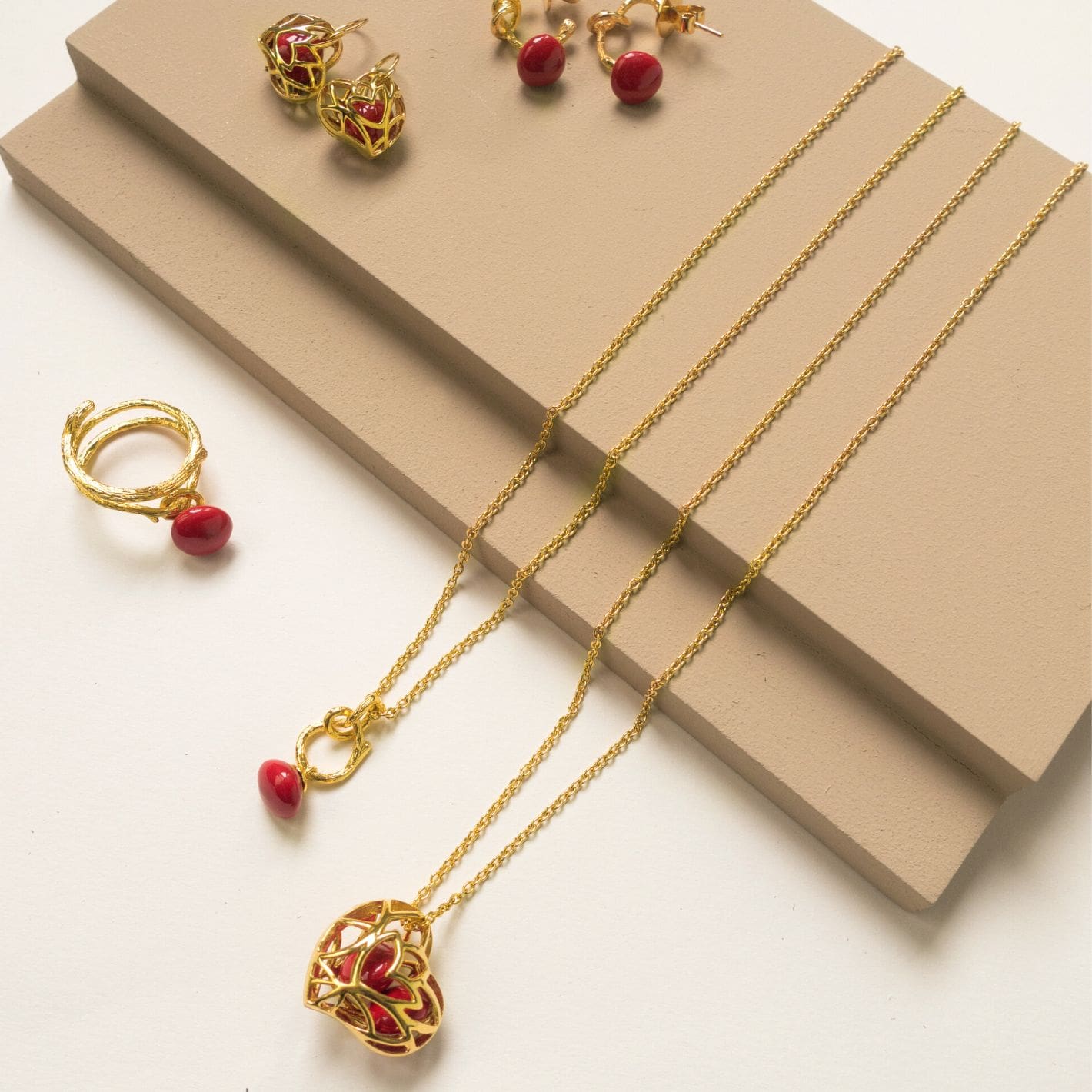 Lotus Heart Saga Seed Necklace (G)