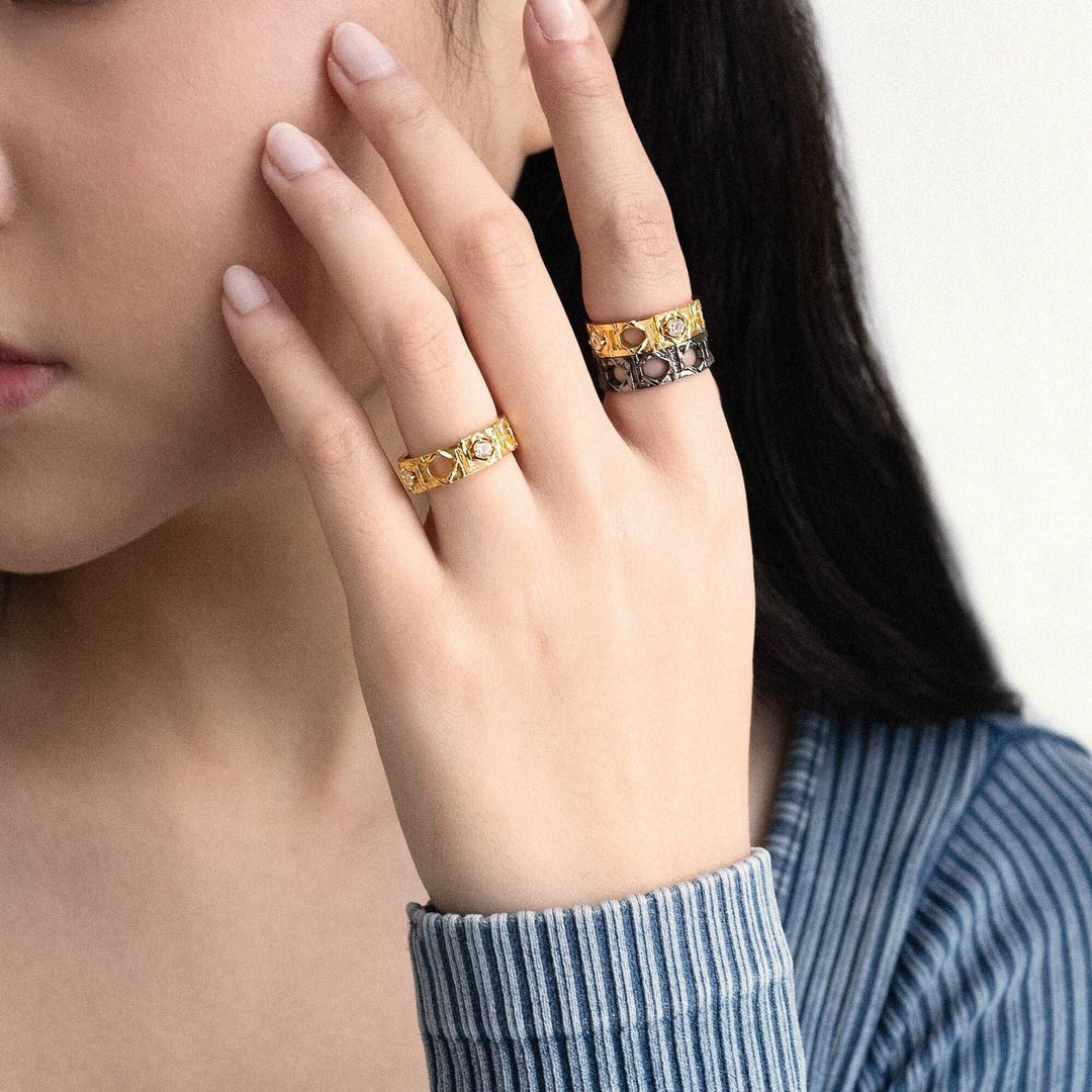 Entwined Rattan Ring in Black Rhodium - RISIS