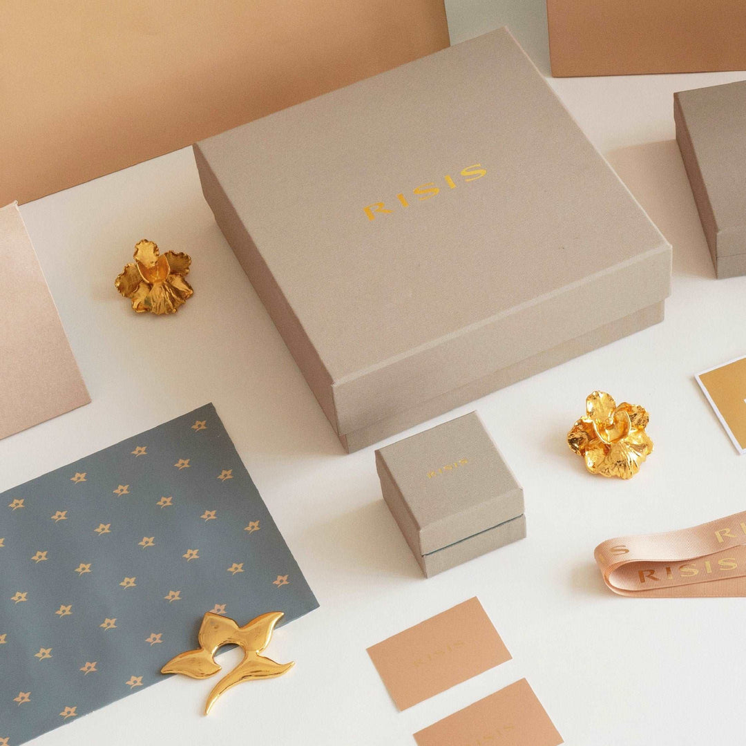 Gift Wrapping Services - - RISIS